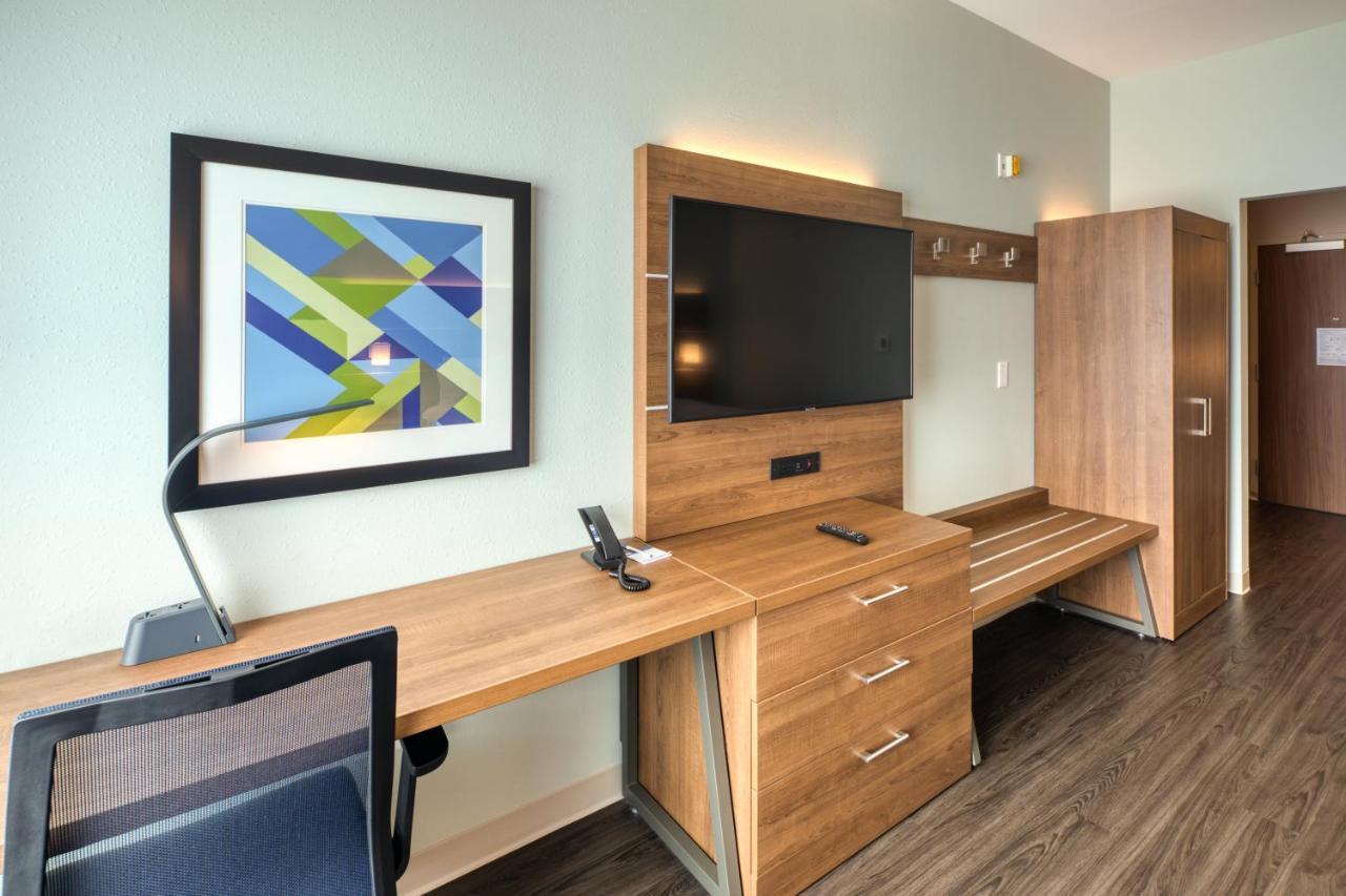 Holiday Inn Express & Suites - Charlotte - South End By Ihg Exteriör bild