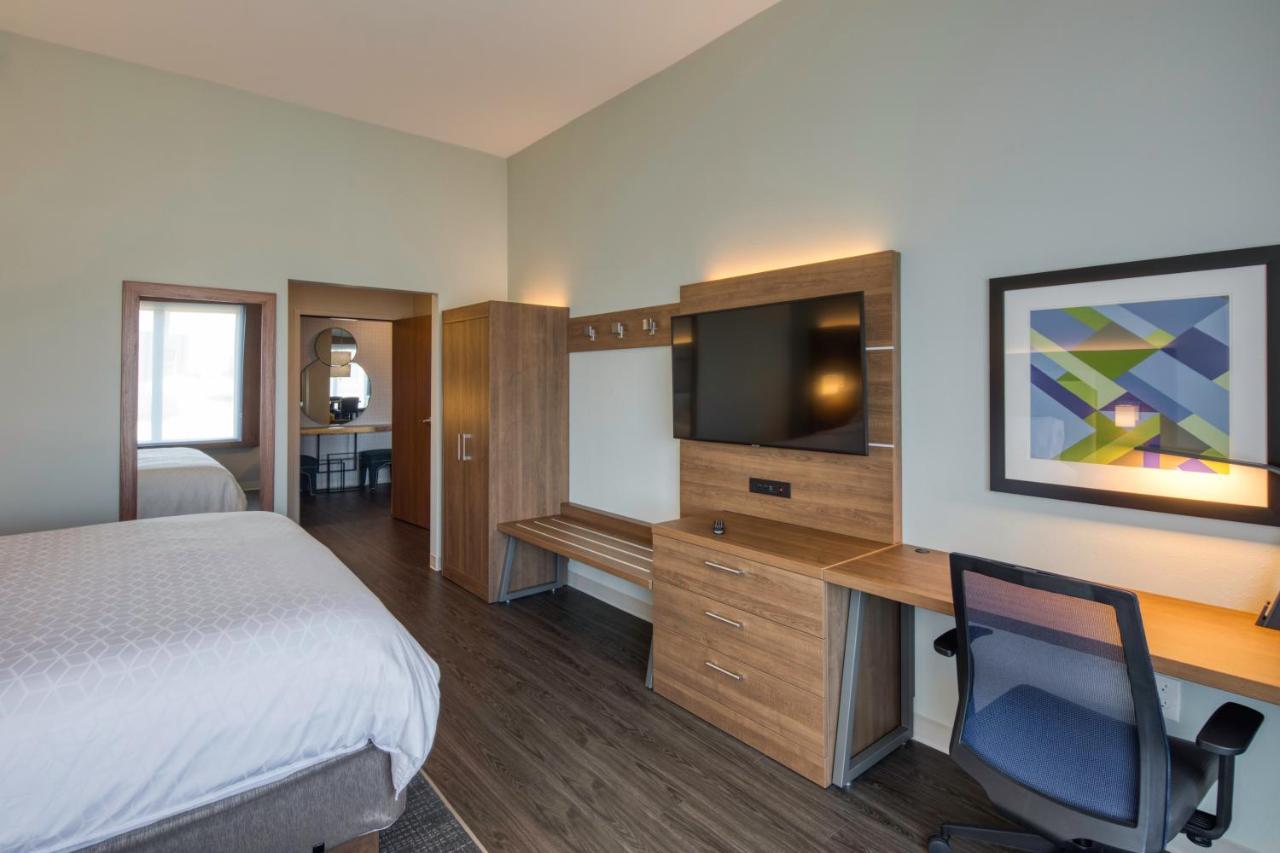 Holiday Inn Express & Suites - Charlotte - South End By Ihg Exteriör bild