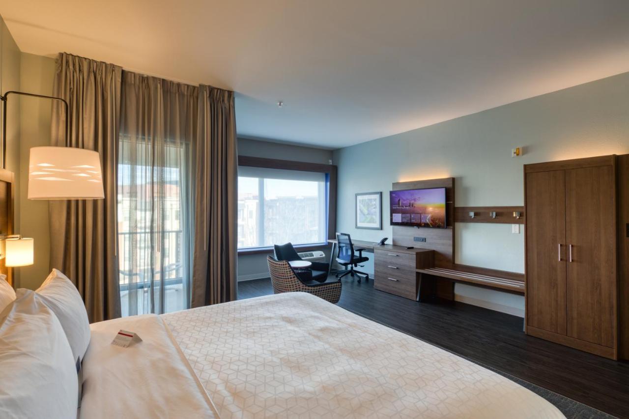 Holiday Inn Express & Suites - Charlotte - South End By Ihg Exteriör bild