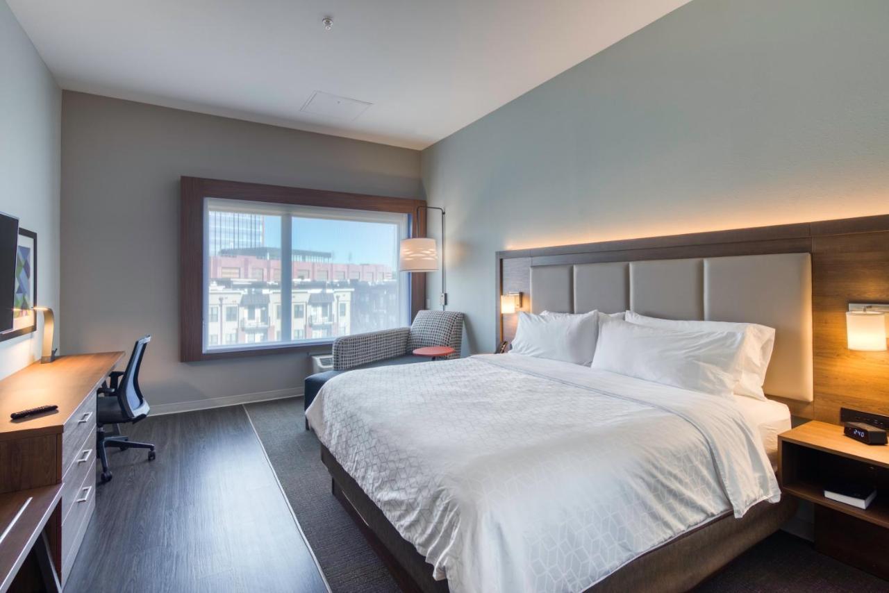 Holiday Inn Express & Suites - Charlotte - South End By Ihg Exteriör bild
