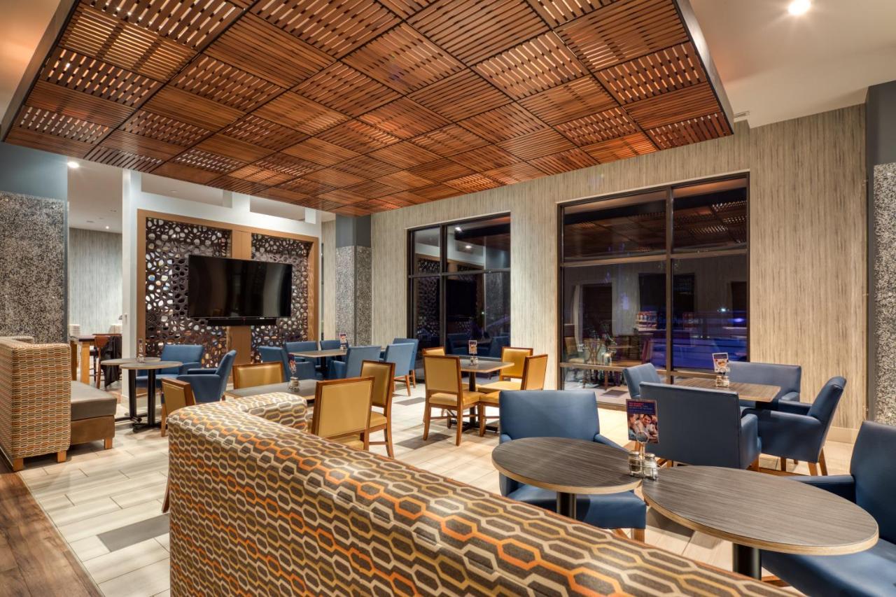 Holiday Inn Express & Suites - Charlotte - South End By Ihg Exteriör bild